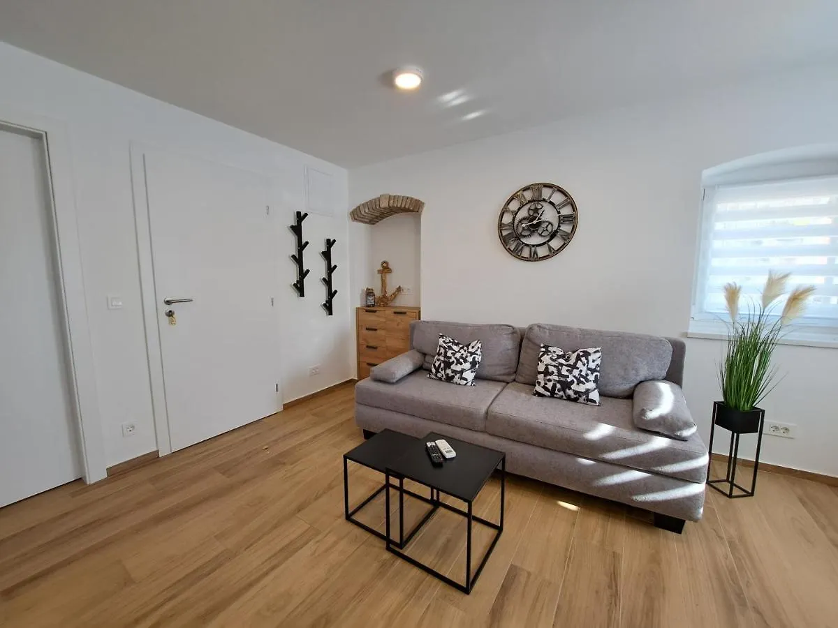 Apartman Tea مالي لوشينغْ كرواتيا