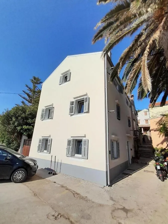 Apartman Tea مالي لوشينغْ شقة